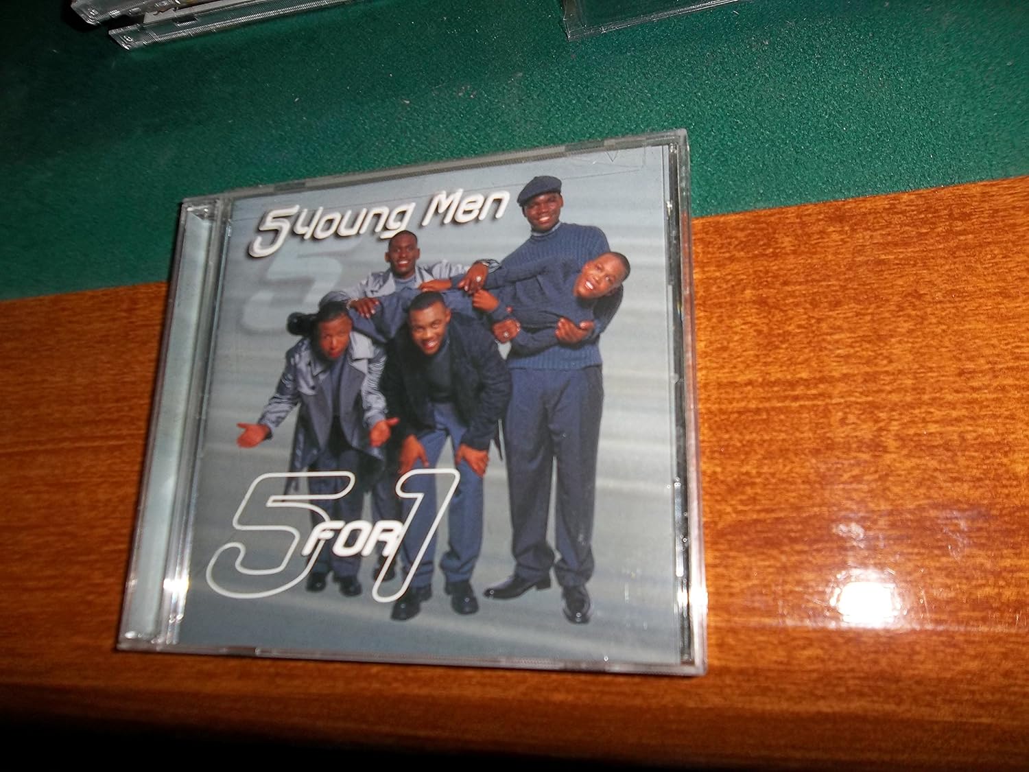

CD 5 YOUNG MEN - 5 for 1 RCA07863676402 Japan Music Others Used