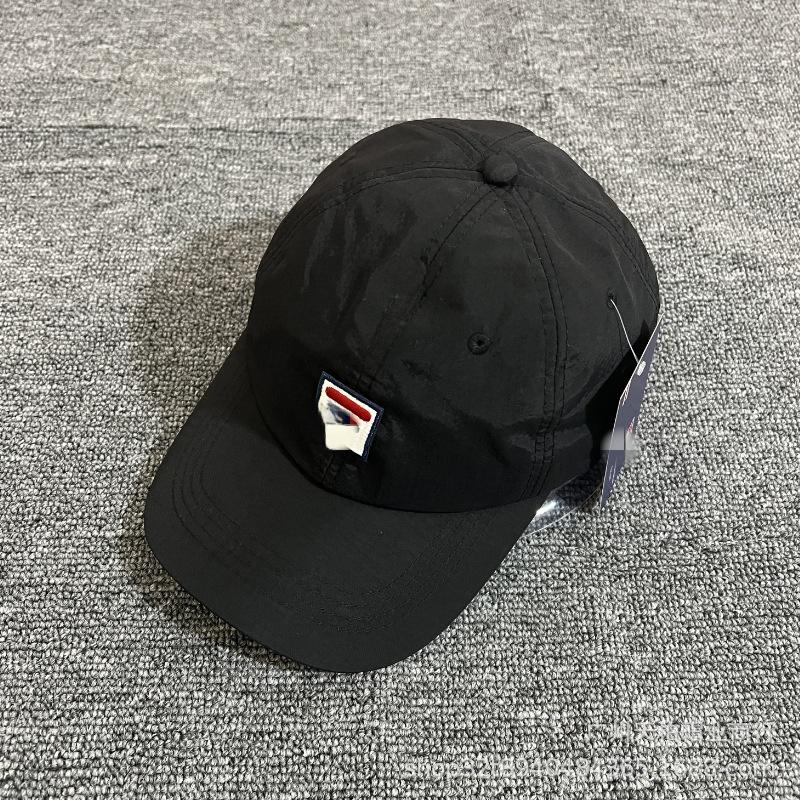 

Baseball Men Summer Cap Letter Embroidery Decoration Outdoors Sunscreen Sun Hat чорний