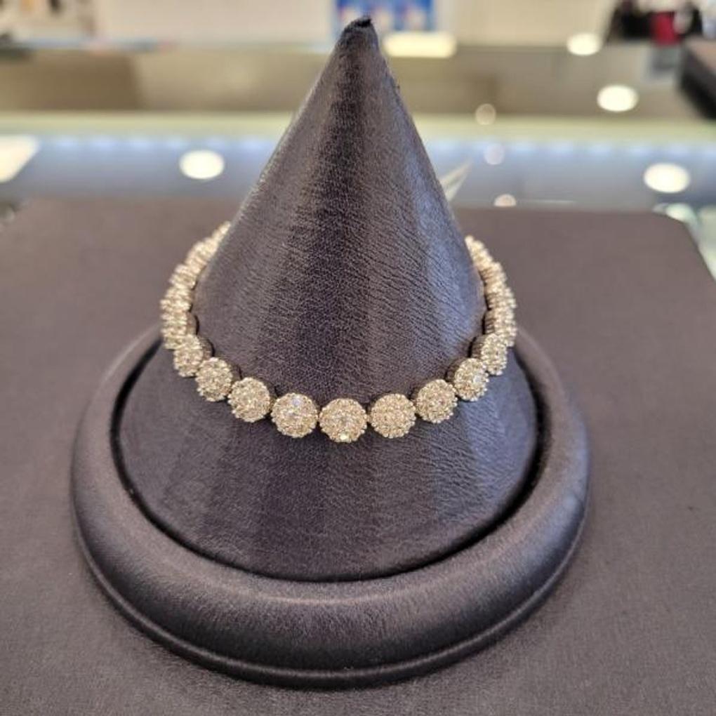 Atria Circle Chain Flower Tennis N Bracelet AAABATN0001WHF