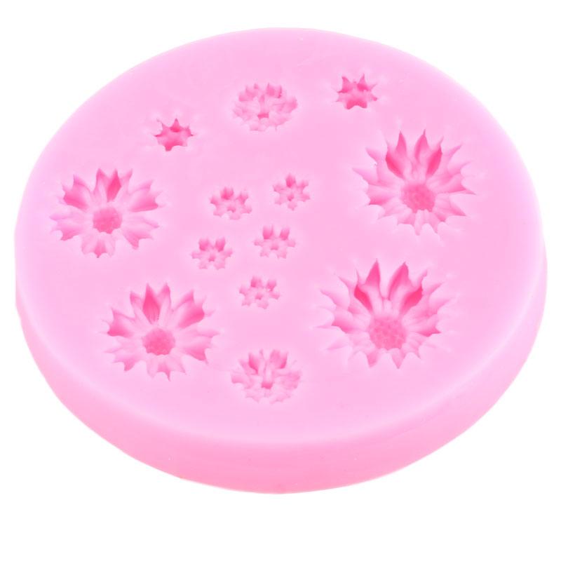 Daisy Wild Chrysanthemum Flower Silicone Mould DIY Cupcake Baking Moulds Daisy Fondant Mould Cake Decorating Tools Chocolate Candy Resin Mould