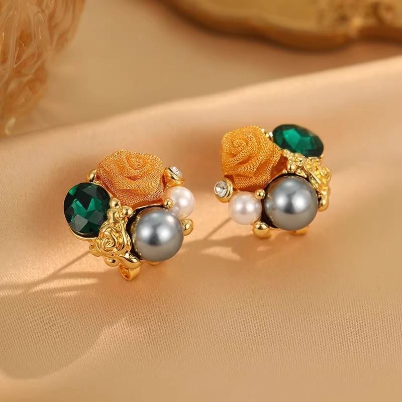 @Special Vintage French Romantic Elegant Rose Stud Earrings Delicate Green Earrings Flower Treasure