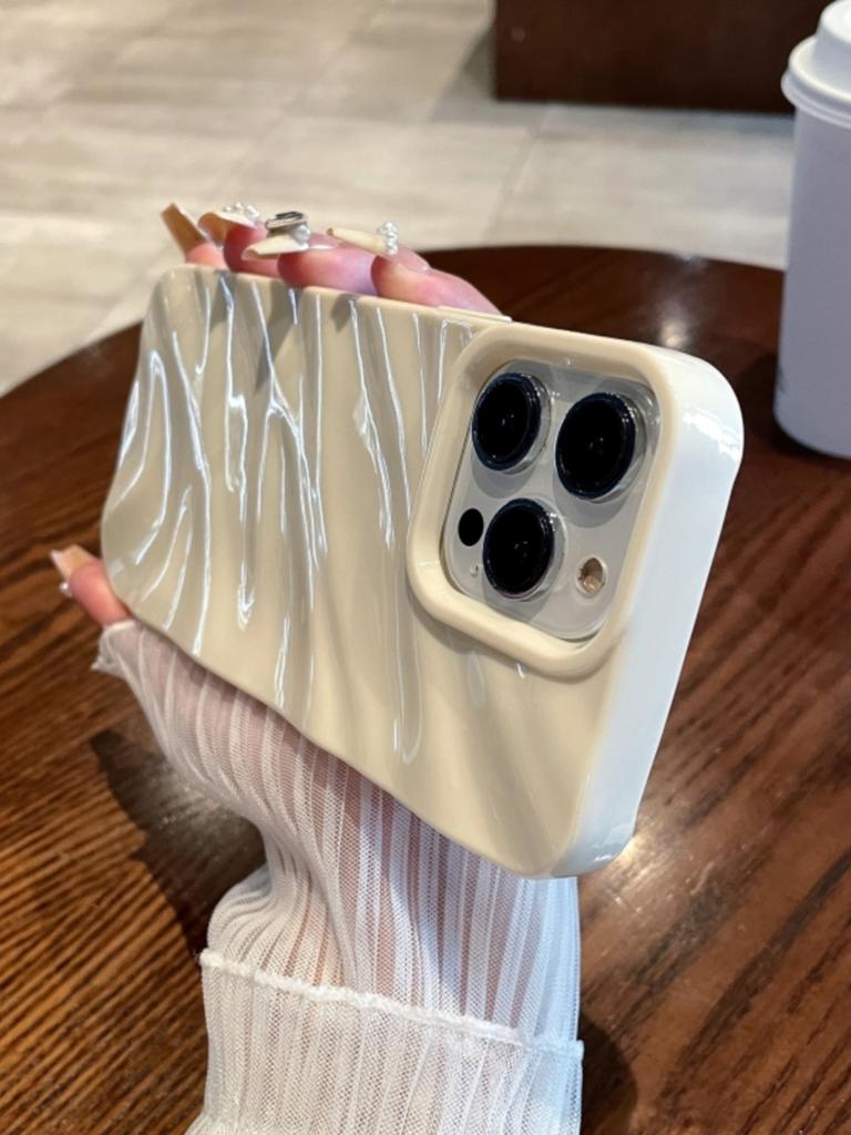 Luxury Wave Satin Ruffle Pattern Phone Case For iPhone 11 12 13 14 15 16 Pro Max X XR XS 7 8 Plus Shockproof Solid Color Cover