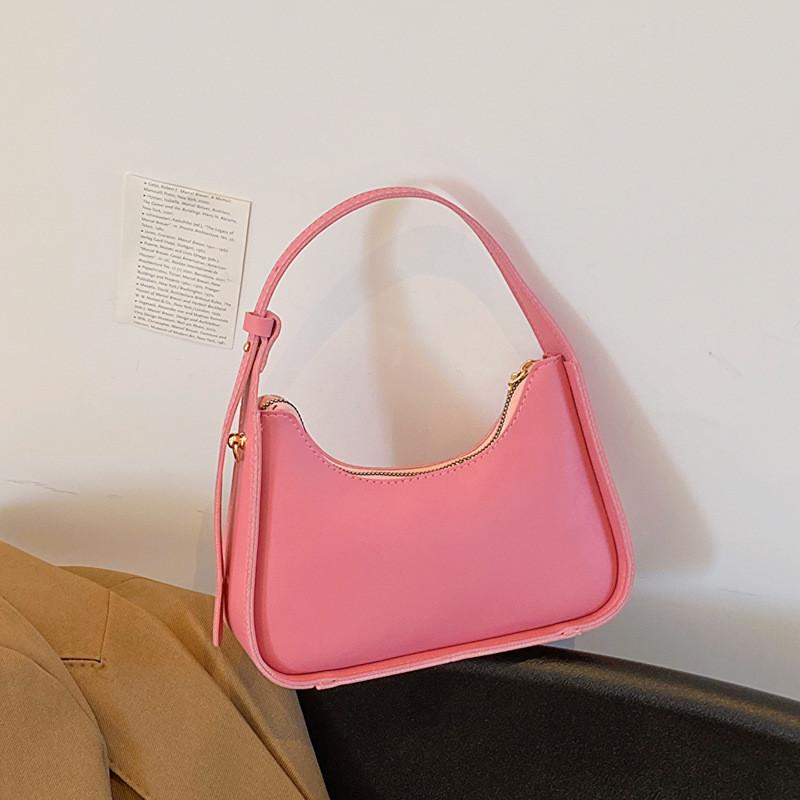 2023 New Stylish Shoulder Bag Casual Commuter Armpit Bag Trendy Bag Women's Summer Tote