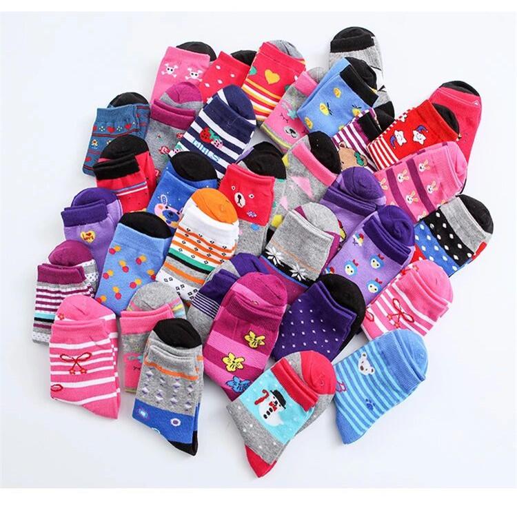 Women's Mid-Calf Cartoon and Casual Warm Socks, Multiple Patterns - Autumn/Winter Collection for Students and Adults.
