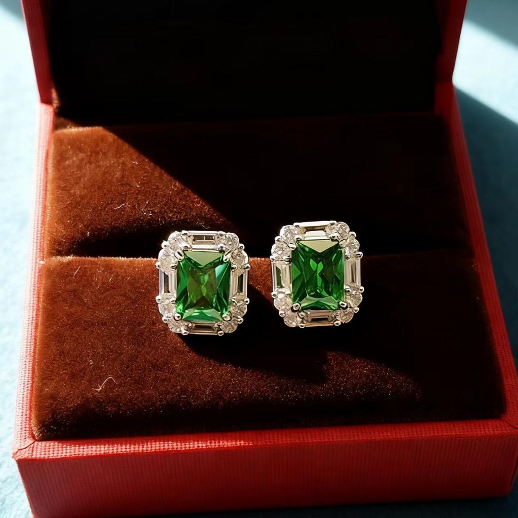 Fashion Cultivation Ruby Sapphire Emerald Square Stud Earrings Light Luxury Fashion Full Diamond Stud Earrings