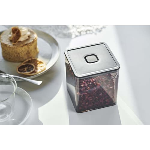 Yamazaki Tower Square Storage Container with Spoon and Valve, Black, Approx. W9.2 x D9.2 x H10.2cm, for Seasonings and Tea Leaves, Anti-oxidation, 546
