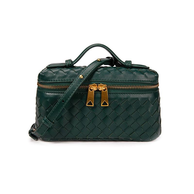 Handmade Woven Crossbody Tote - Stylish Single Shoulder Bag with Niche Design, Perfect for Practical Use.