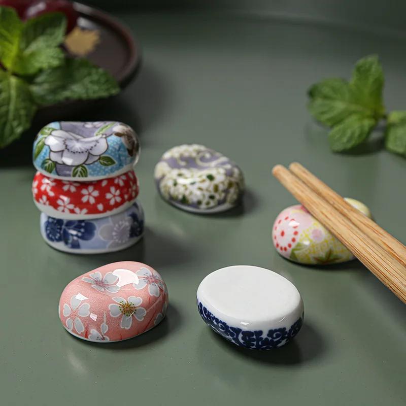 1 Pc New Styles Chopstick Rest Japanese Chopsticks Ceramic Decorative Holder Rack Spoon Fork Kitchen Tools Tableware Accessories