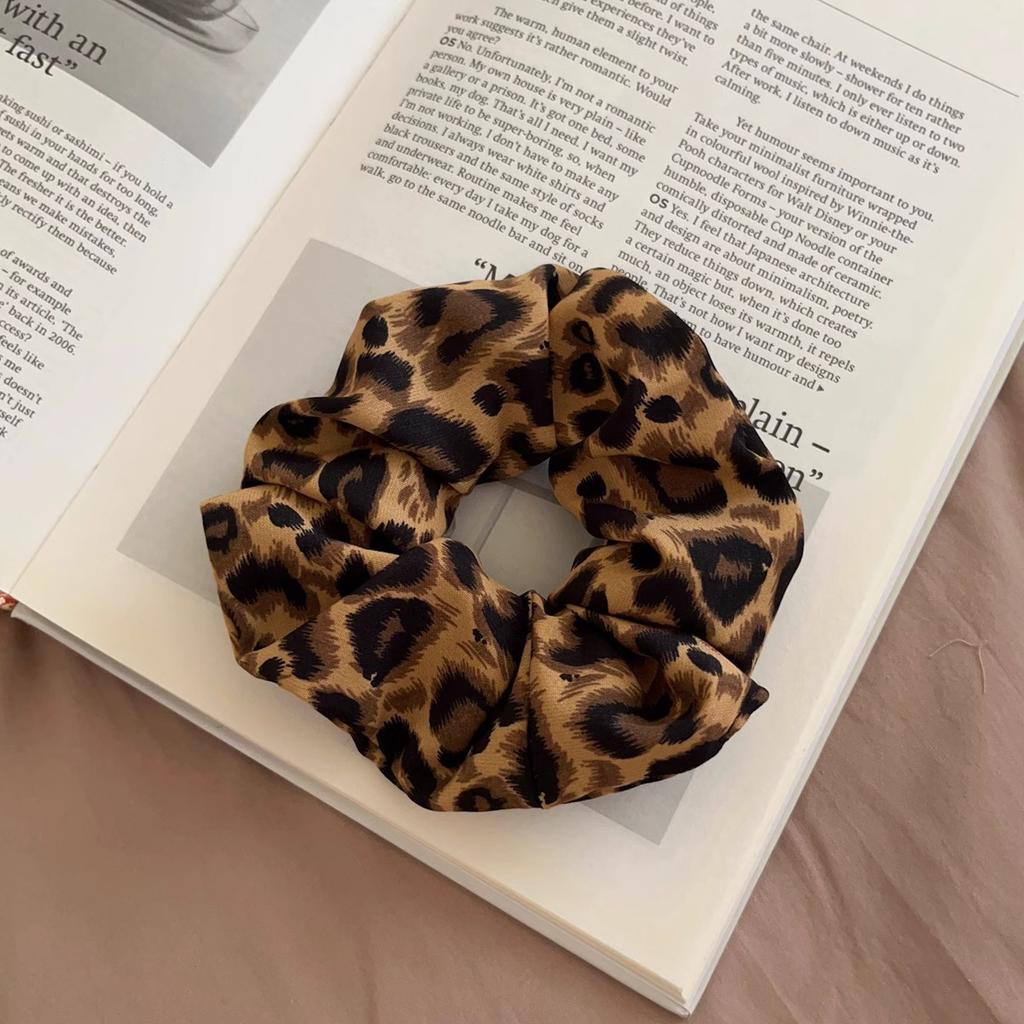 Leopard Print Large Scrunchies for Women Hair Accessories Soft Velvet Ponytail Holders