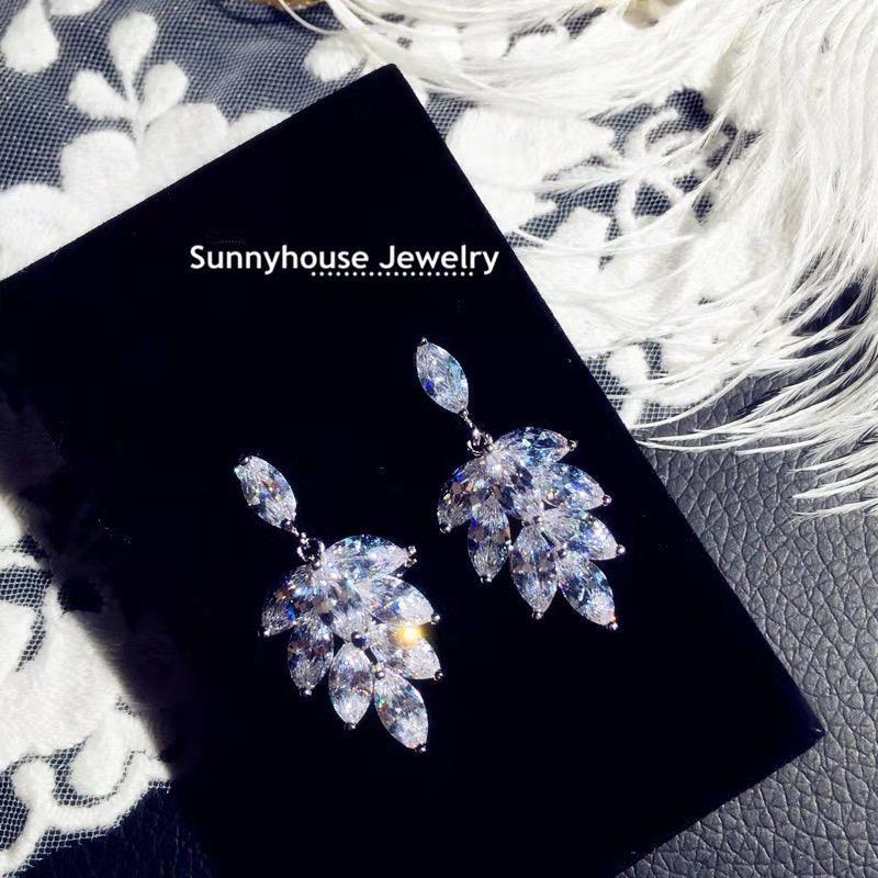 Korean-Japanese Snowflake Zircon Stud Earrings: Fashionable Copper Jewelry for Women