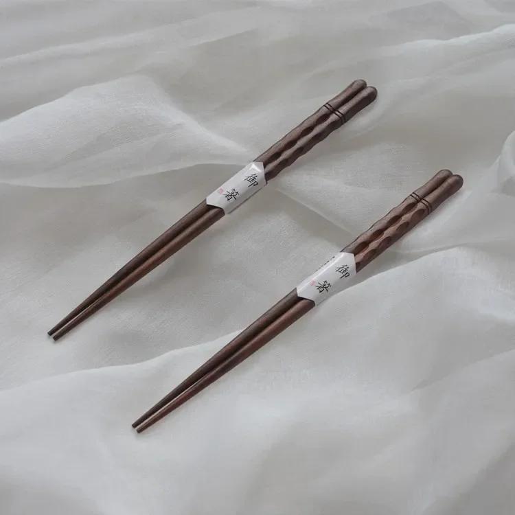 

2 pairs Creative Chinese black walnut tortoise shell tangent wooden chopsticks household gift chopsticks wooden chopsticks