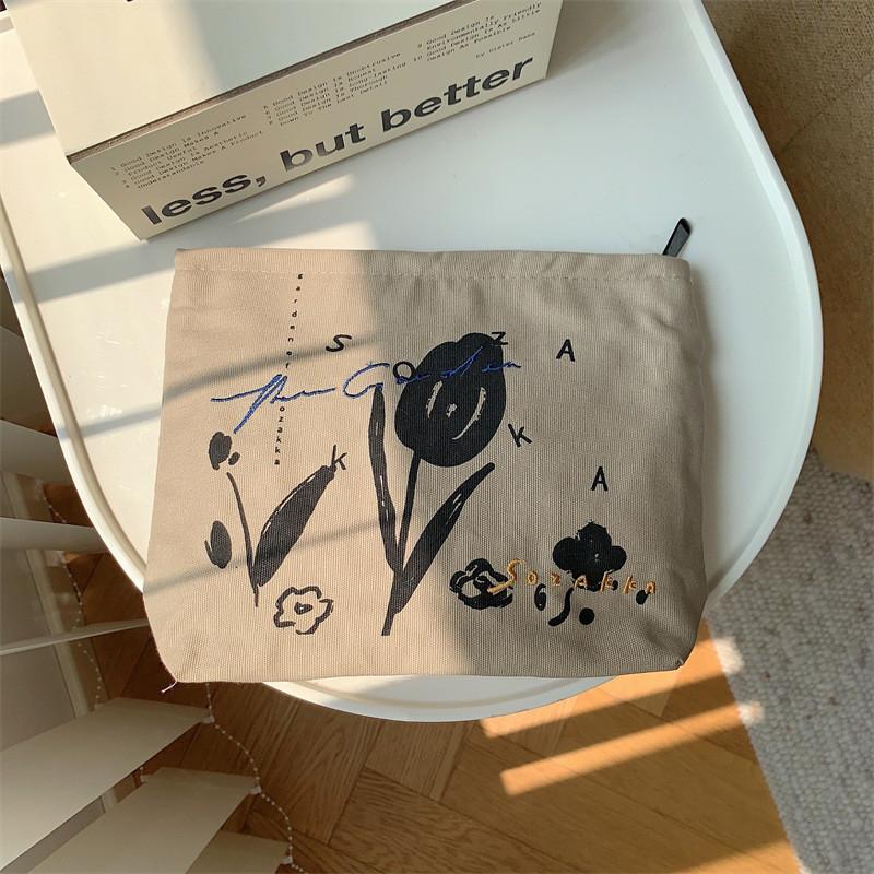 Japanese Floral Embroidery Portable Large Capacity Cosmetic Bag Street Fashion Canvas Lipstick Storage Bag
