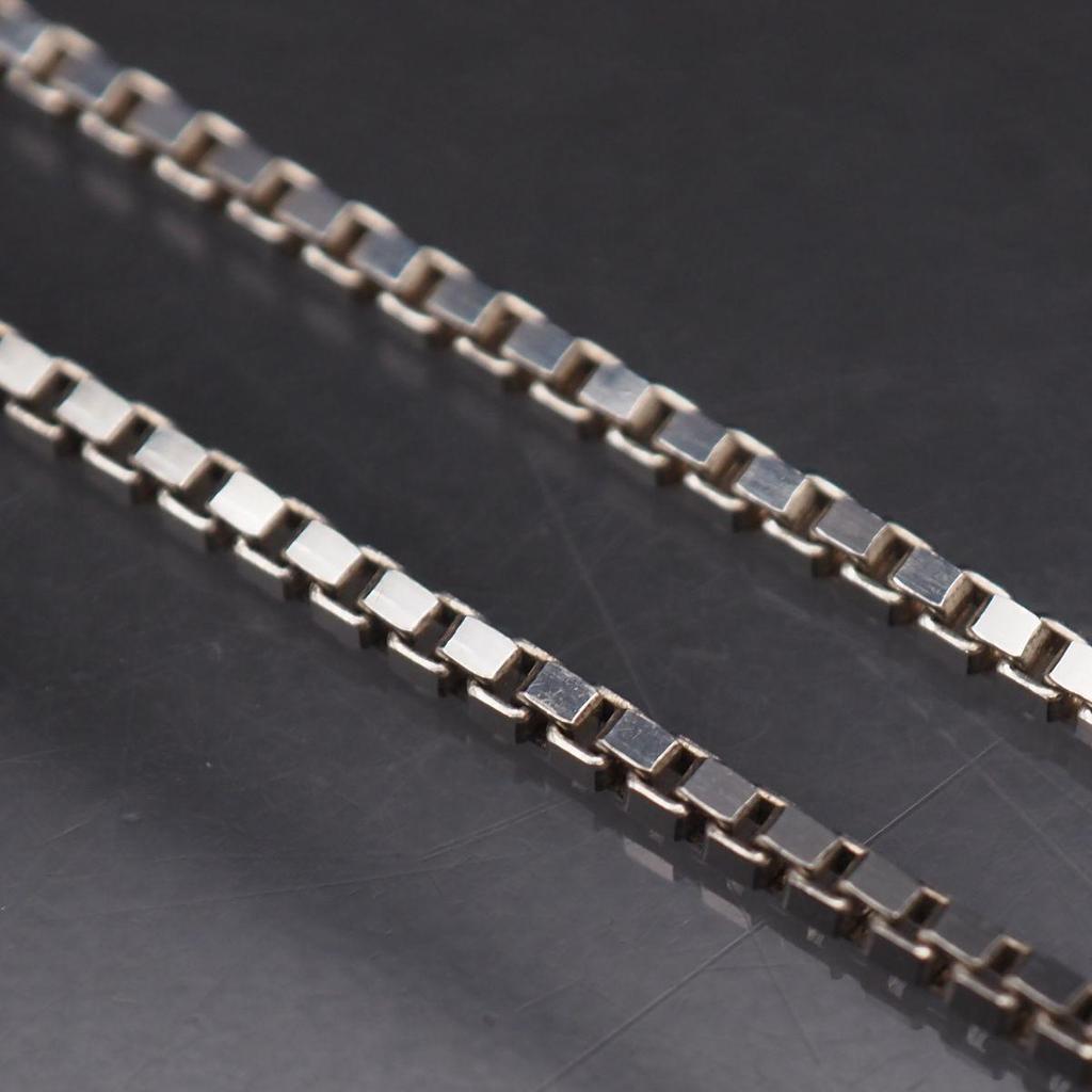 Used B420 Vintage STERLING SILVER925 Engraved Necklace Venetian Chain Design Silver