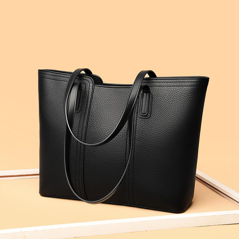 Large Capacity Women's Tote Bag - New Style Shoulder Bag for Work and Commute