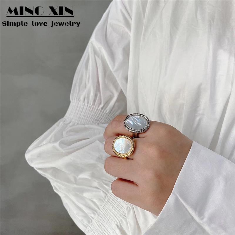 Dongdaemun 925 Sterling Silver Retro Gold-Plated Oval Shell Ring