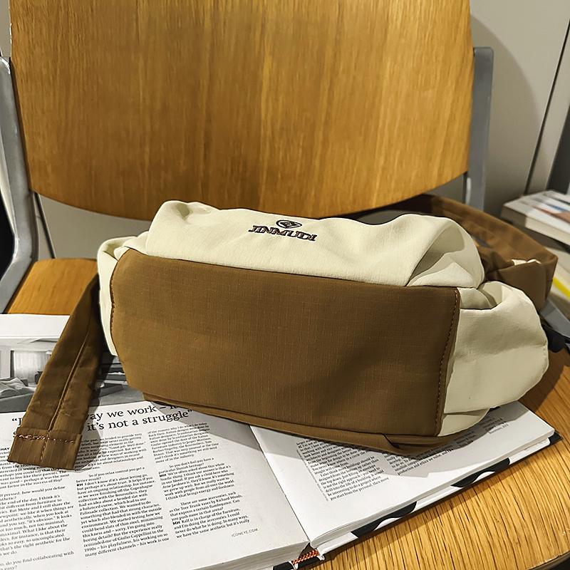 Women's Shoulder Bag Commuter Large Capacity Outdoor Crossbody Bag