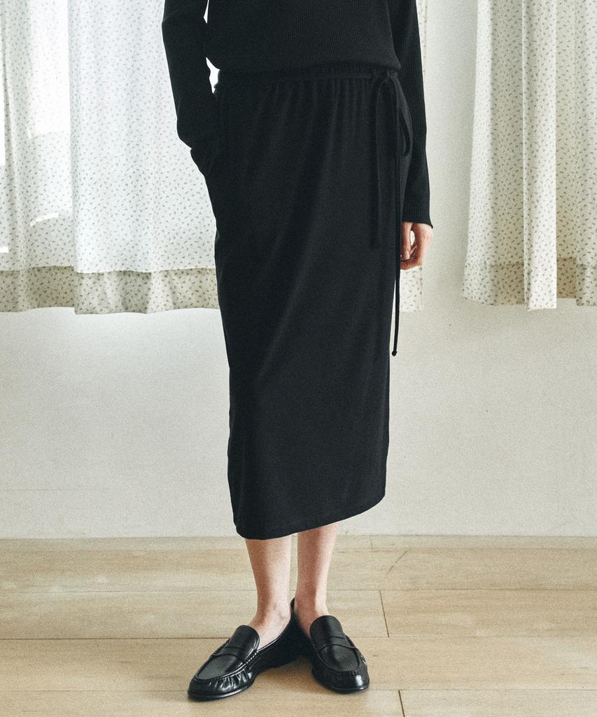 Banwonateullie P3293 Fluffy Midi Skirt_Black