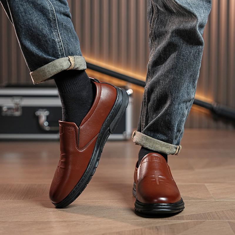 2025 spring and autumn new casual men's shoes Korean version men's foot cover business casual shoes men's leather shoes flat heel single shoes leat