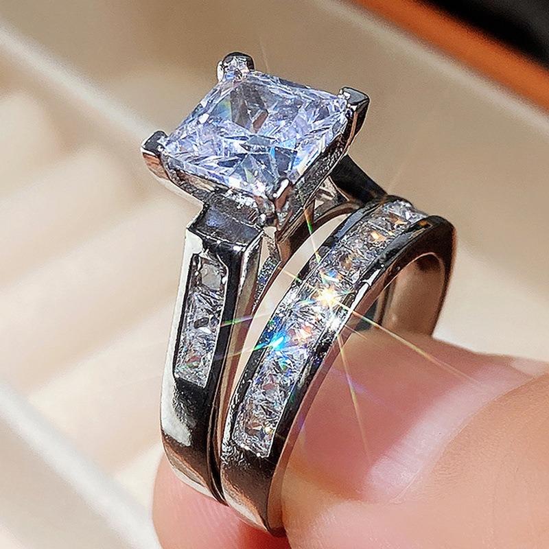 Luxury Wedding Rings Set for Women Dazzling Square Rhinestones Zirconia Ring Luxury Lady Accessories Set Trendy Bridal Jewelry