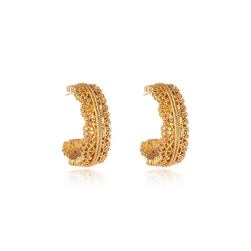 Minimalist Light Luxury Gold and Silver Earrings Versatile Commuting High-end Stud Earrings Temperament Versatile Niche Daily Noble Earrings