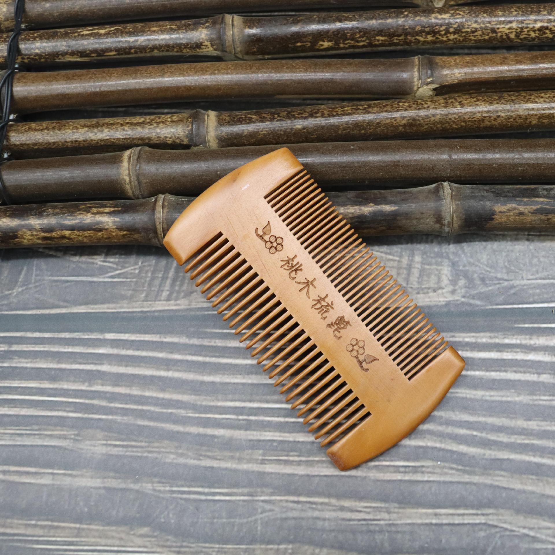 

Гравированная расческа из зеленого сандала с мелкими зубьями для бороды и удаления перхоти