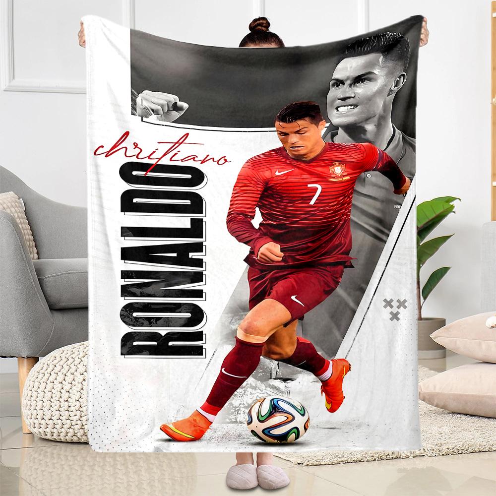 Ronaldo Manchester United Legacy Suitable blanket for offices, travel, living rooms also a good gift for friends and family Suitable for all seasons.