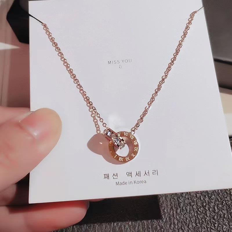 Titanium Steel Does Not Fade, Simple High-End Necklace Women'S Design Temperament Collarbone Chain Fashionable Personalized Pendant