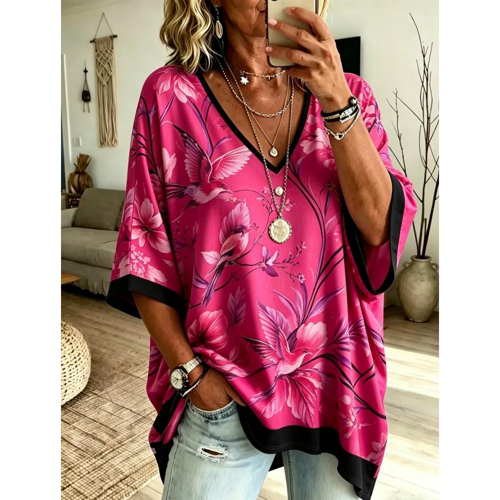 Plus size V-neck women's 3/4 sleeve loose and comfortable top, street fashion, casual plus size T-shirt