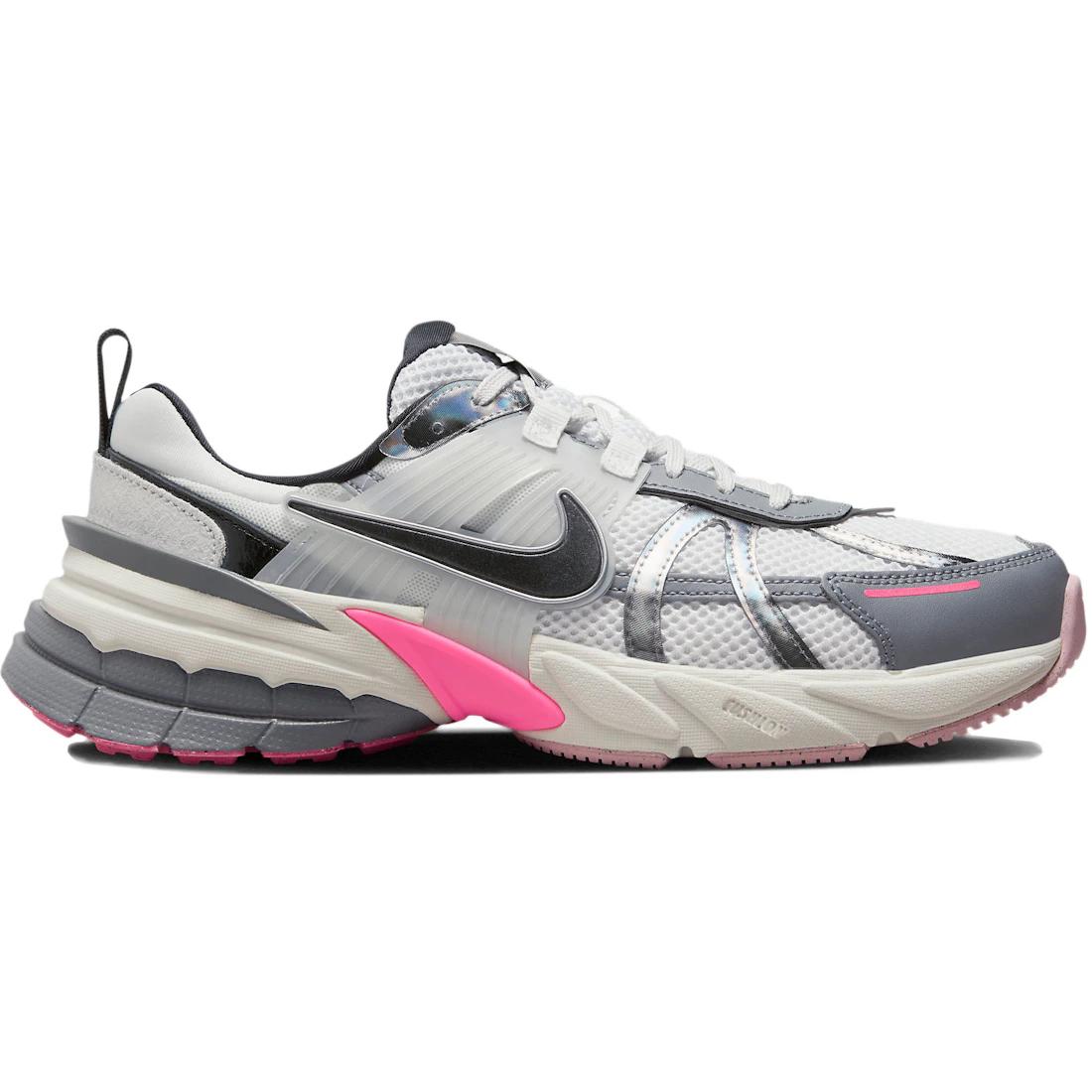 

Sneaker Nike V2K Run Year Of The Dragon (Women s)(FZ5061-100) 37.5