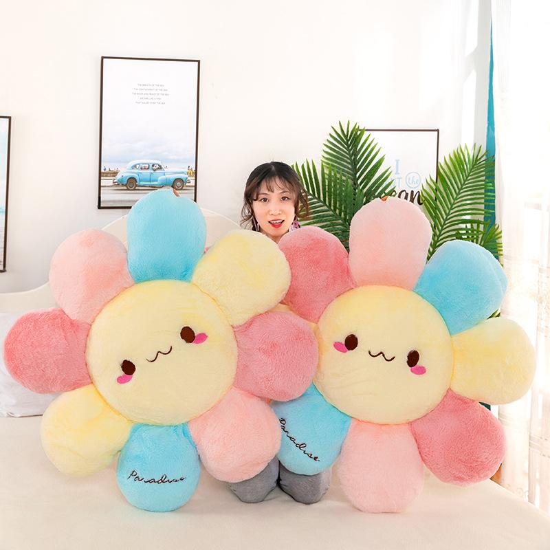Smiley face flower seat cushion sun flower plush toy female cute round sofa cushion floor mat