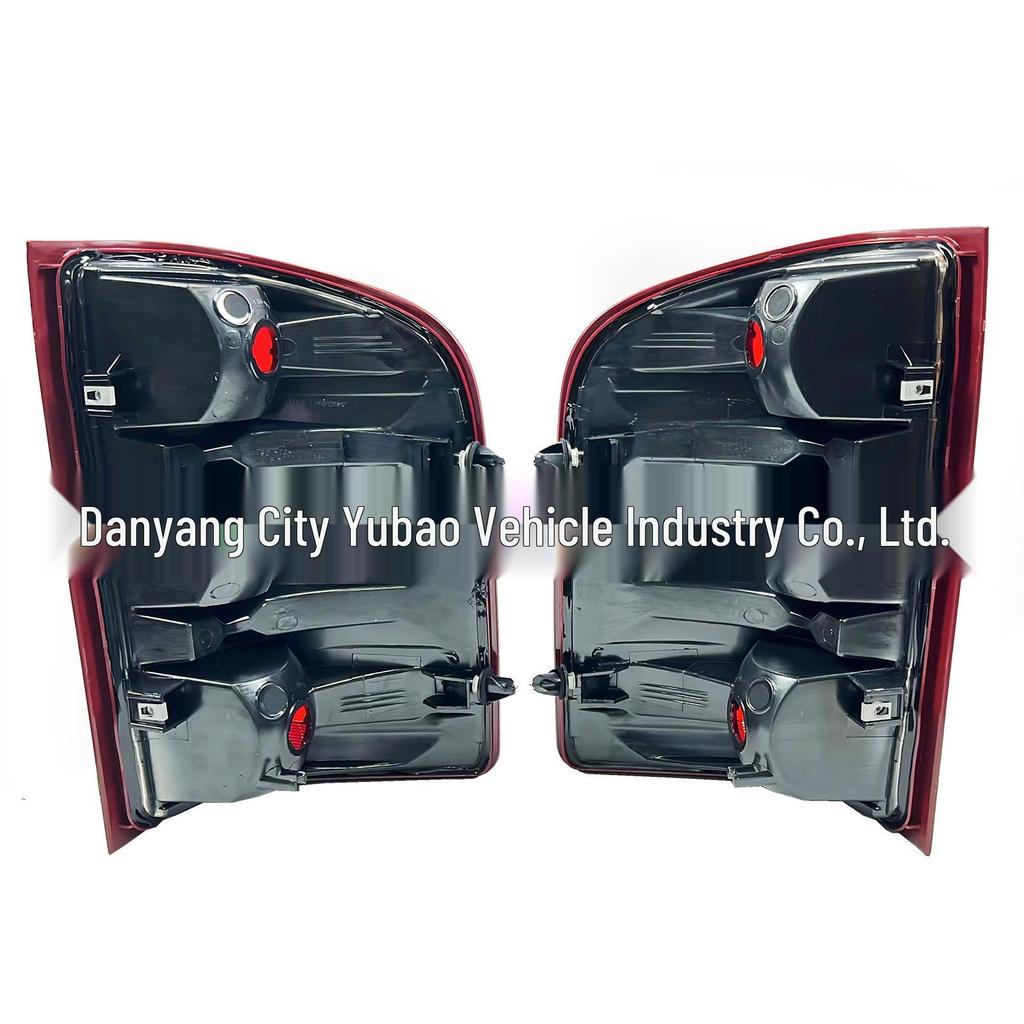 Fits 2007-2013 Chevrolet Silverado 1500/2500/3500 Brake and Taillight Replacement