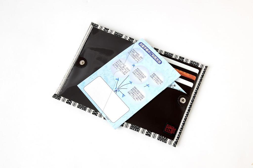 Uni Made in Futago Chirimen Japanese Pattern Flat Passport Cherry [Wakomono Komonkobo] (0611) Seni, Japan, Multi-Card Case, Case, Case, Multi-Function