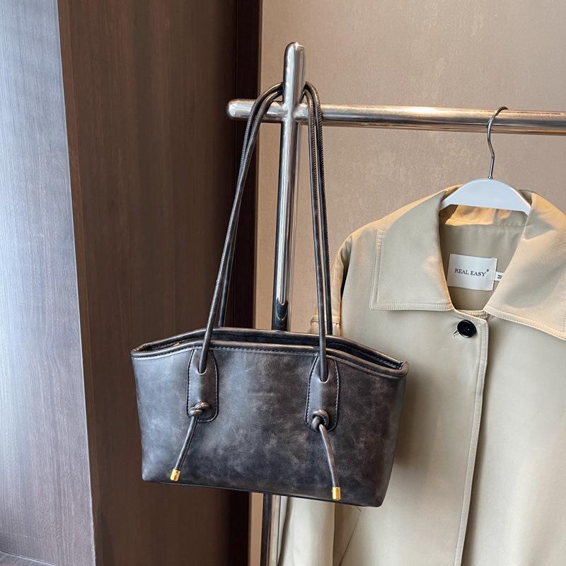 Retro Textured Women s Large Capacity Shoulder Tote - 2024 Autumn/Winter Collection чёрный