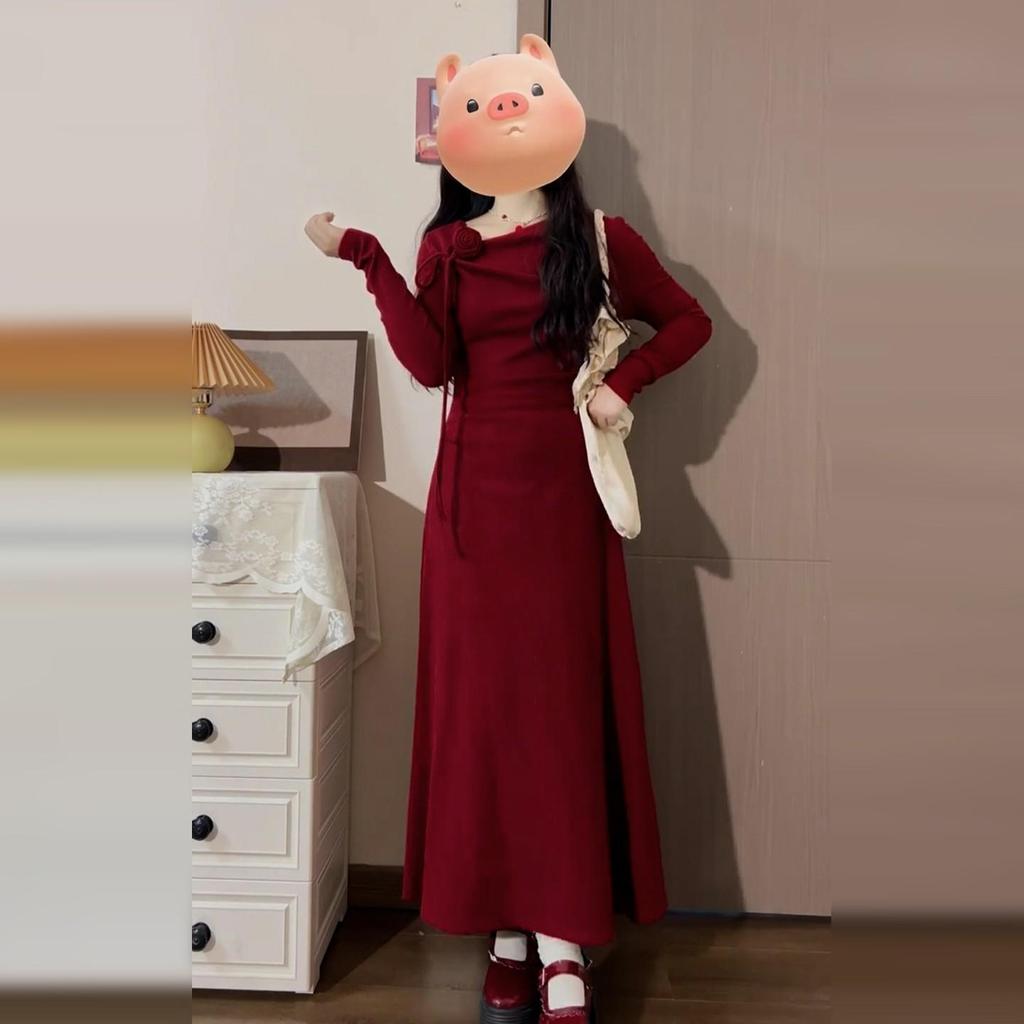 Elegant Red Waist-Cinching Dress for Women – Perfect for Spring and Autumn, Versatile as Inner or Outer Wear, Featuring a New Mid-Length Skirt Design