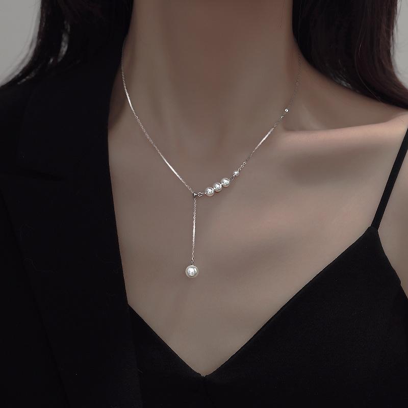 Pearl Neckchain New Year's Women's Summer Necklace Light Luxury and Small Market Design Sense French Style