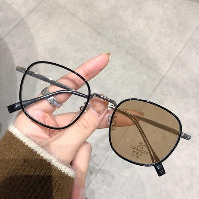 Square Metal Photochromic Sun Eyeglasses Anti Radiation Glasses for Women Men Anti Blue Light
