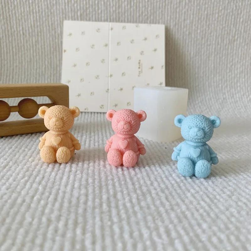 Mini Love Bear Candle Silicone Mould 3D Cute Sweater Bear Plaster Crafts Resin Cement Mold DIY Handmade Animal Soap Making Tool
