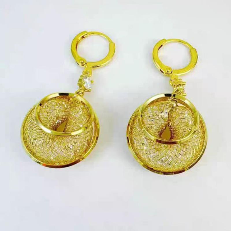 Elegant Gold Thread Crystal Drop Earrings - Versatile, Trendy, and Stylish