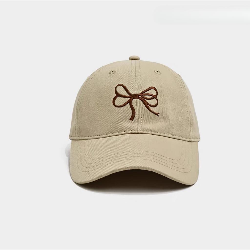 Korean Bow Embroidered Baseball Cap for Women In Spring and Summer Sweet and Cute Soft Top Sun Protection Baseball Cap Showing Small Face
