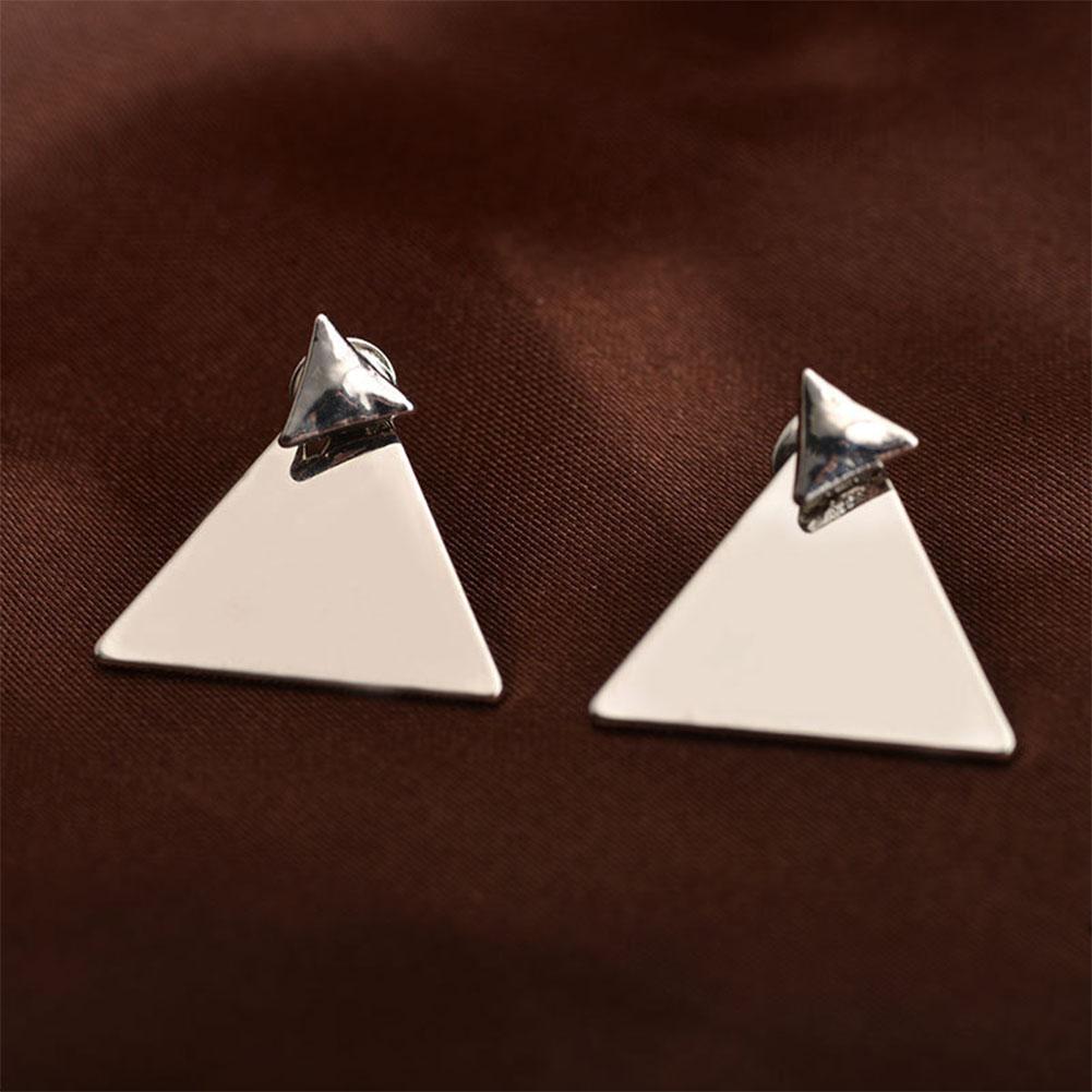 Boucles d'oreilles triangulaires géométriques simples pour femmes
