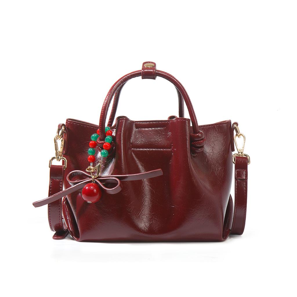 New Fashionable and Exquisite Handheld Women's Bags, Niche Design, High-end Sense, Large-capacity Single Shoulder Oblique Span Tote Bag