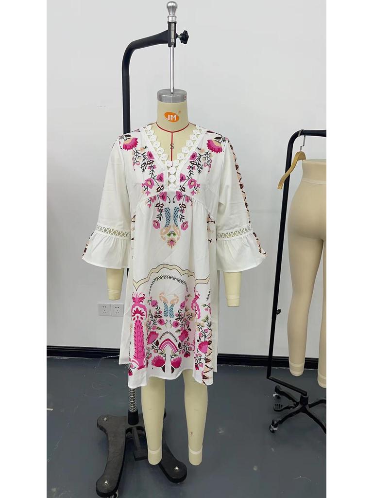 2026 Women's Summer V-neck Lace Patchwork Casual Printed Dress