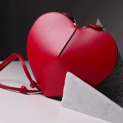 Ai love Tasche LECOEUR Leder Schulter Achsel Umhängetasche Hohe Textur Dreidimensionales Herztasche