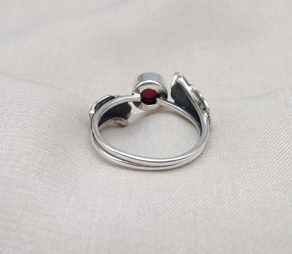 Red Garnet 925 Sterling Silver Ring – Adjustable Leaf Design, Natural Gemstone January Birthstone Jewelry