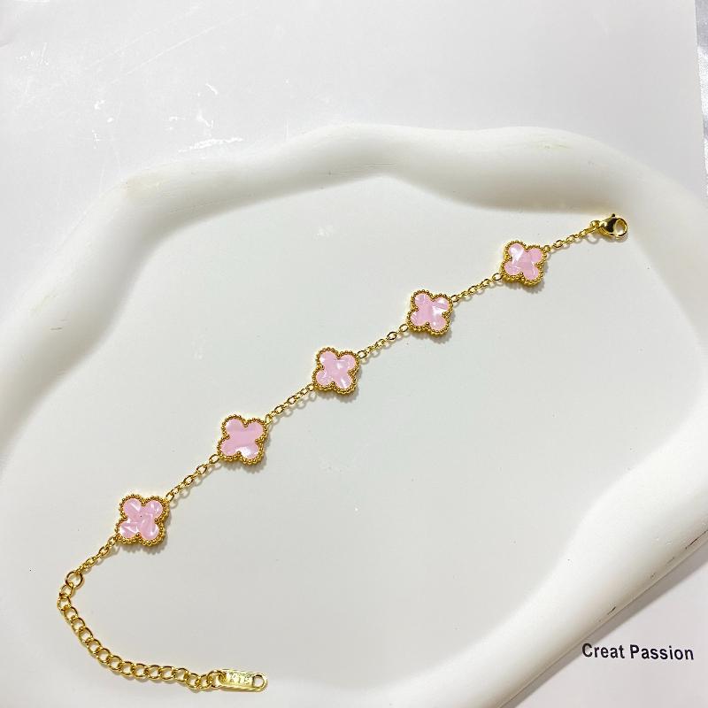 Female Titanium Steel Does Not Fade 9MM Five-flower Lucky Four-leaf Clover Bracelet Is Fashionable and Versatile