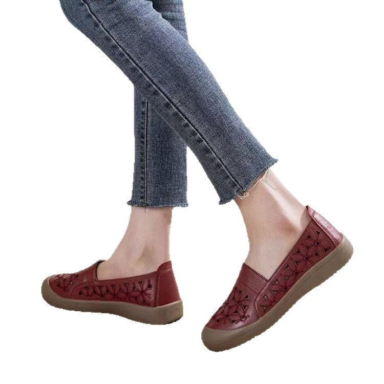 New summer soft leather hole shoes soft sole breathable shoes flat sole single shoes comfortable hollow sandals