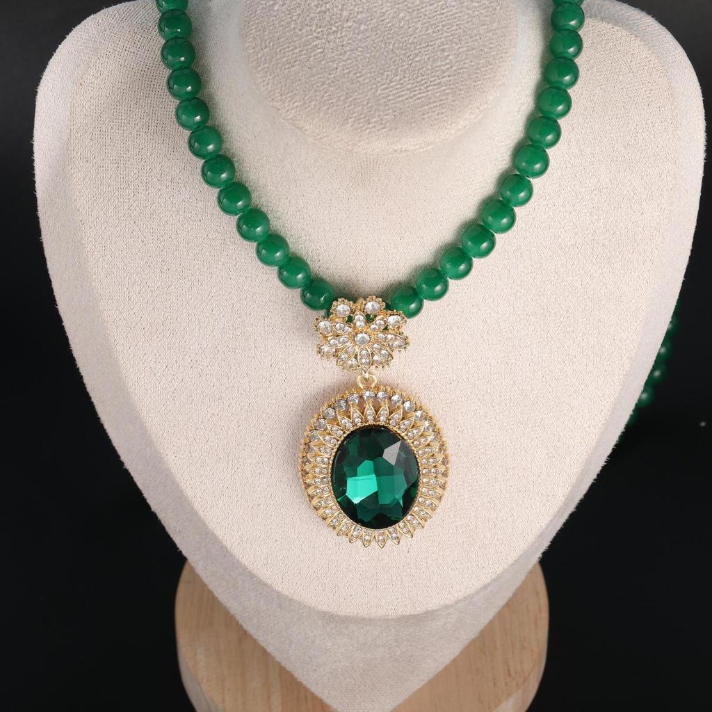 Pearl Chain Sweater Necklace: Ethnic Style Pendant for Autumn & Winter