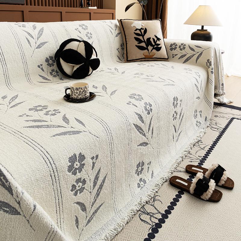 All-season Flowers Camping Picnic Sofa Cover  Funda Sofa Arctic Velvet Sofa Covers Mats Throw Blankets