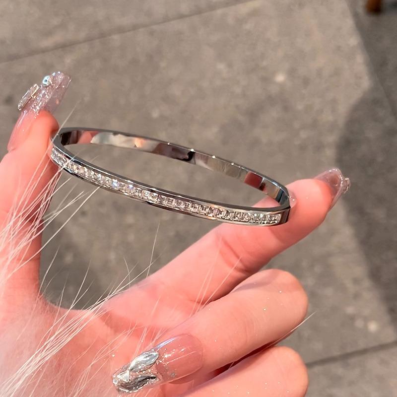 

Classic Full of Square Rhinestone Stainless Steel Bangle for Women Advanced Waterproofing New Fashion Jewelry Wedding Party Gift