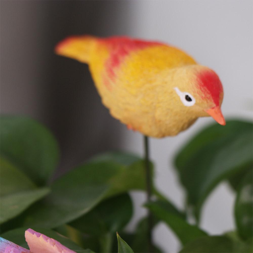 2Pcs Resin Crafts Simulation Birds Figurine Cute Mini Bird Sculpture Birthday Party